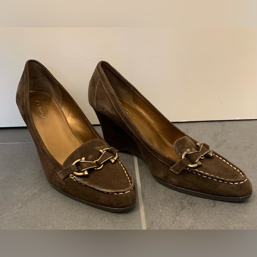 Talbots platform chocolate brown suede heels; decorative buckle; Size 11